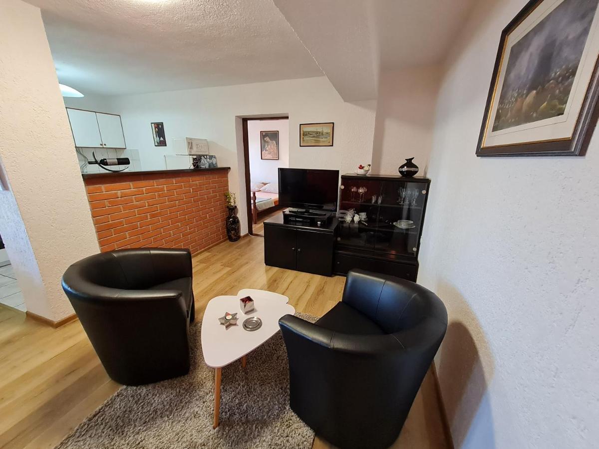 Apartment Marinera Senj  Luaran gambar